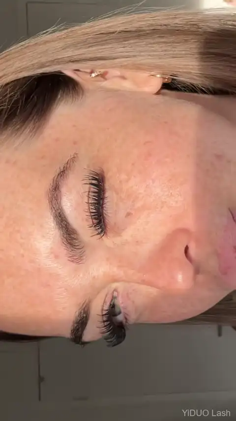 Waterproof lash test showing water poured over lashes with no lift